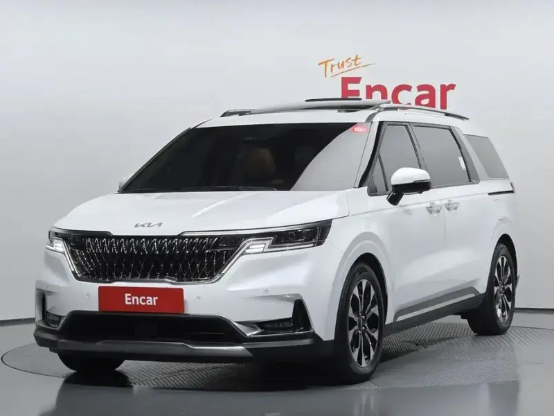 2022 Kia Carnival с пробегом 104 386 км