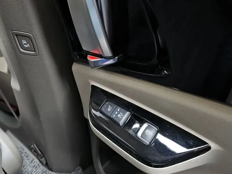 2022 Kia Carnival с пробегом 63 429 км