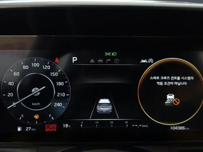 2022 Kia Carnival с пробегом 104 386 км