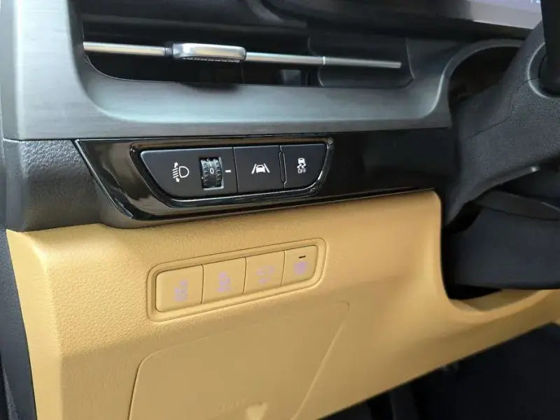 2022 Kia Carnival с пробегом 104 386 км