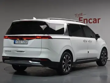 2021 Kia Carnival с пробегом 93 121 км