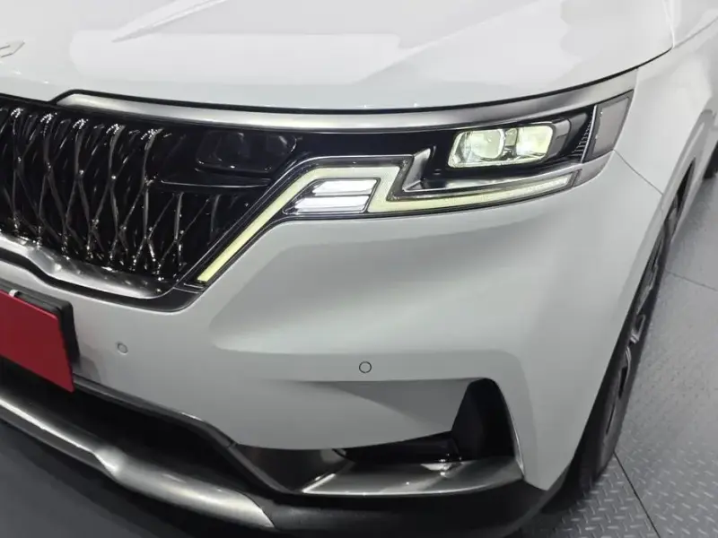 2022 Kia Carnival с пробегом 104 386 км