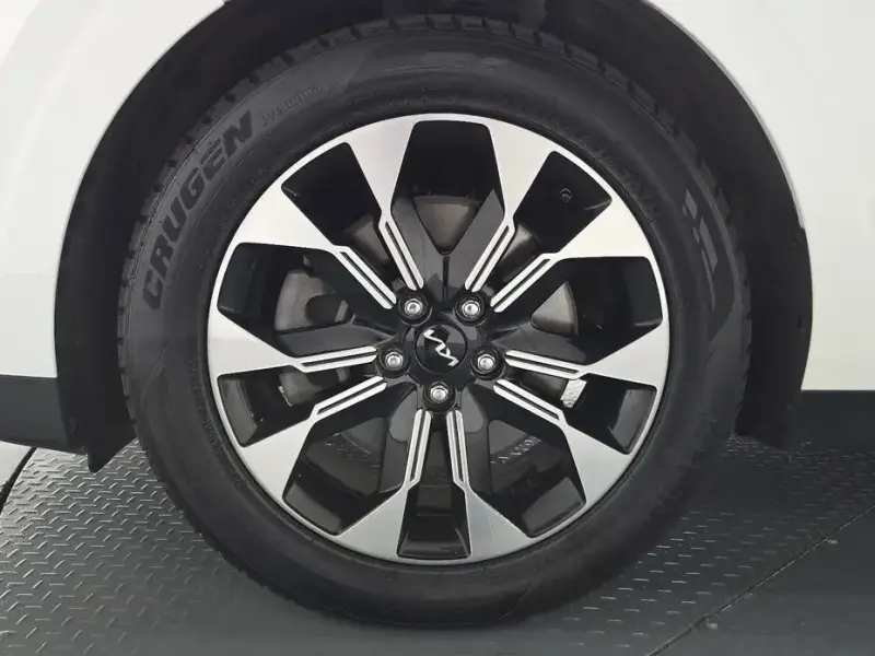 2021 Kia Carnival с пробегом 93 121 км