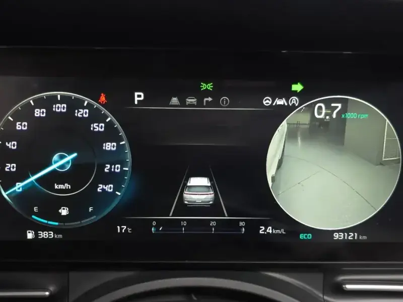 2021 Kia Carnival с пробегом 93 121 км