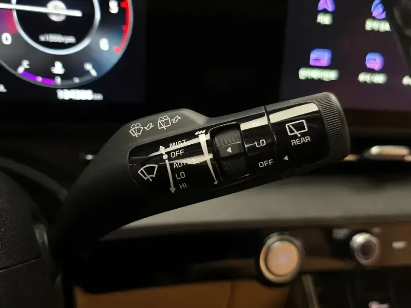 2022 Kia Carnival с пробегом 104 386 км