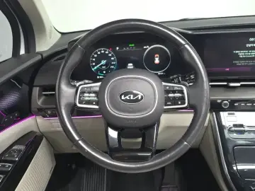 2021 Kia Carnival с пробегом 93 121 км