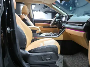 2021 Kia Carnival с пробегом 68 912 км
