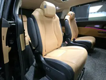 2021 Kia Carnival с пробегом 68 912 км