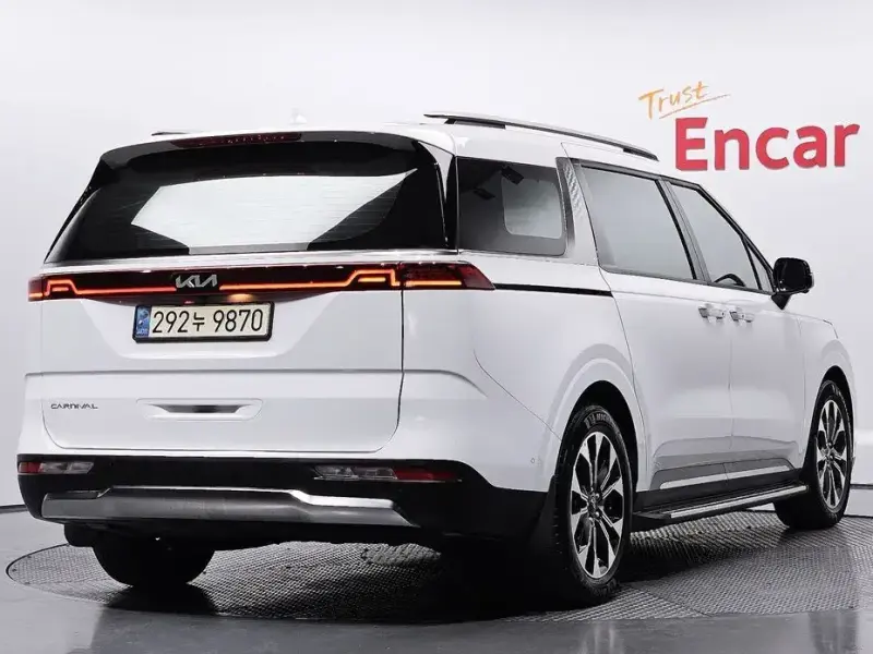 2021 Kia Carnival с пробегом 110 541 км