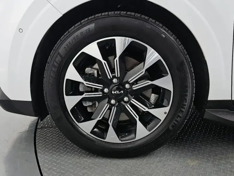 2021 Kia Carnival с пробегом 110 541 км