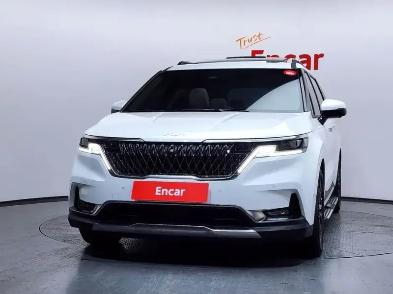 2023 Kia Carnival с пробегом 26 037 км