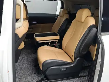 2021 Kia Carnival с пробегом 110 541 км