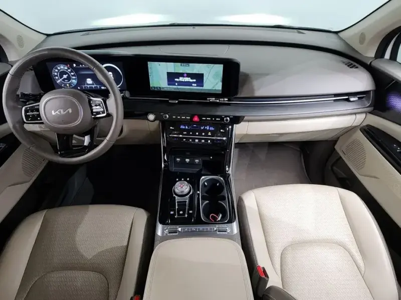 2023 Kia Carnival с пробегом 26 037 км