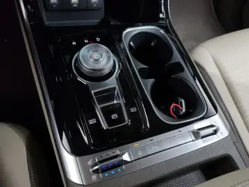 2023 Kia Carnival с пробегом 26 037 км