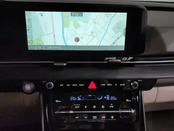2023 Kia Carnival с пробегом 26 037 км