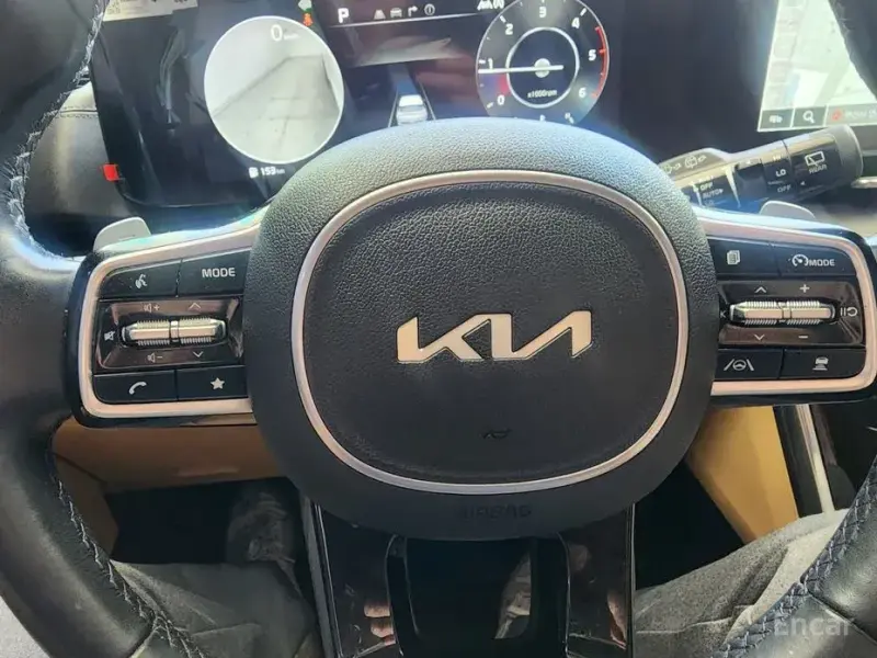 2022 Kia Carnival с пробегом 138 379 км