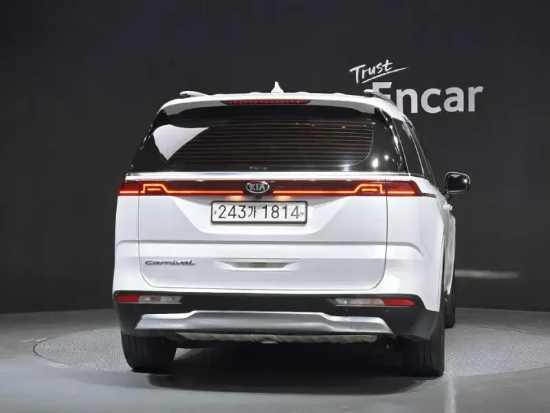 2021 Kia Carnival с пробегом 66 819 км