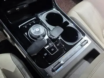 2022 Kia Carnival с пробегом 107 190 км