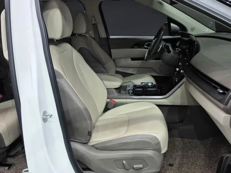 2022 Kia Carnival с пробегом 107 190 км
