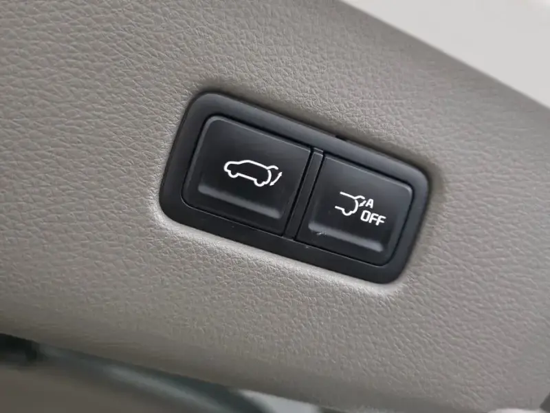 2022 Kia Carnival с пробегом 107 190 км