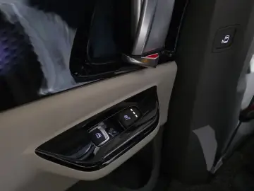 2022 Kia Carnival с пробегом 107 190 км