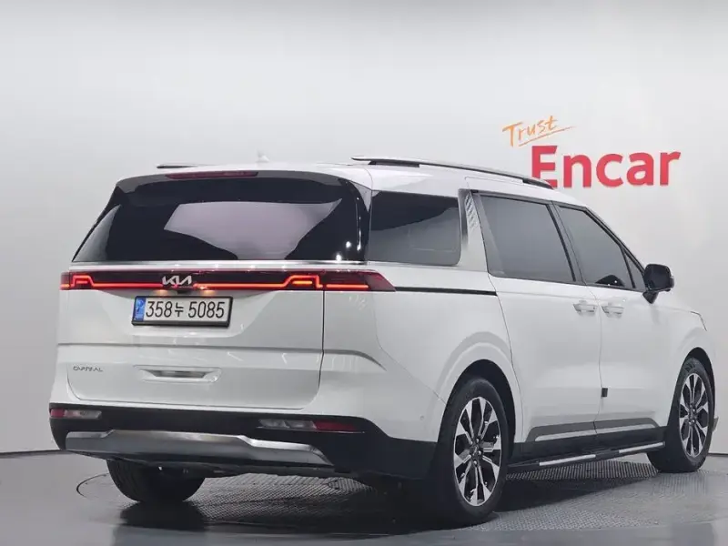 2022 Kia Carnival с пробегом 73 221 км