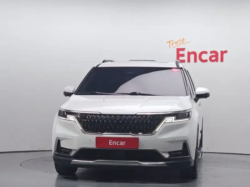 2022 Kia Carnival с пробегом 73 221 км
