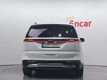 2022 Kia Carnival с пробегом 73 221 км