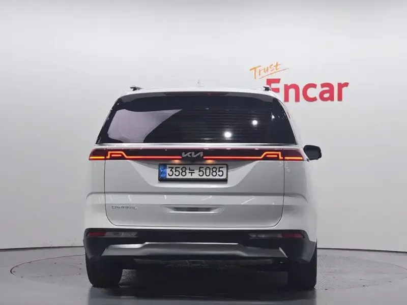 2022 Kia Carnival с пробегом 73 221 км