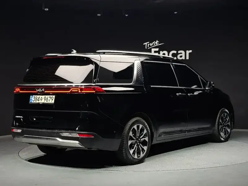 2022 Kia Carnival с пробегом 137 662 км