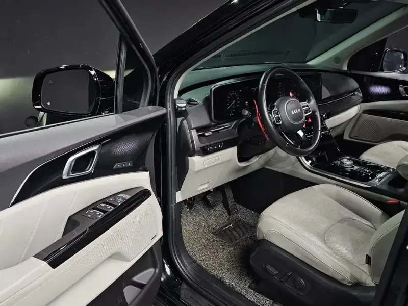 2022 Kia Carnival с пробегом 137 662 км