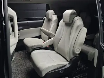 2022 Kia Carnival с пробегом 137 662 км