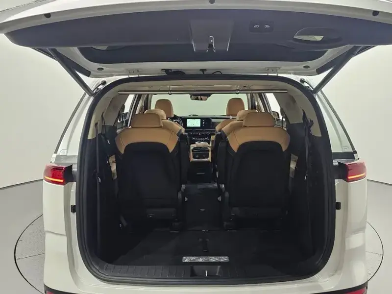 2022 Kia Carnival с пробегом 73 221 км