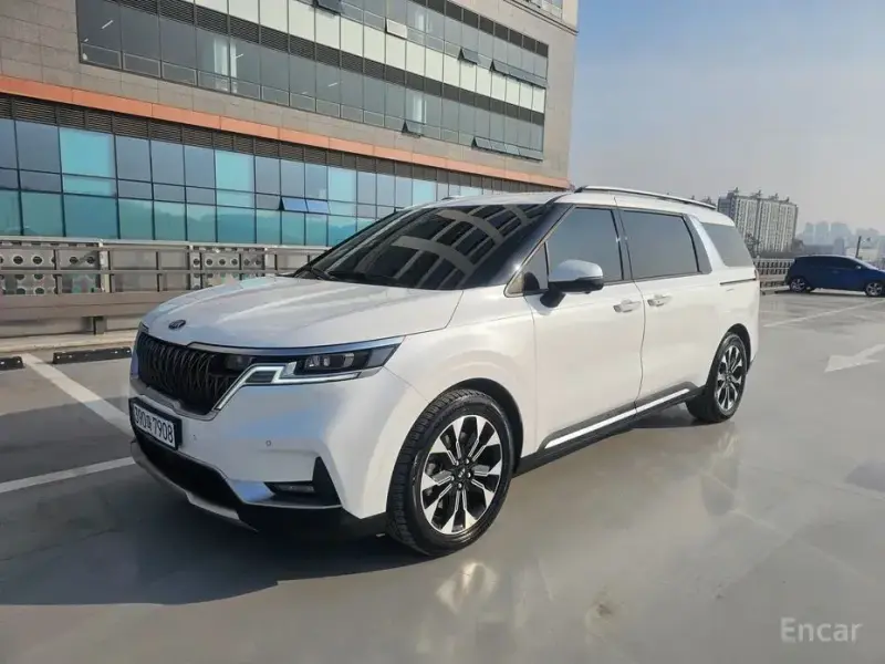 2021 Kia Carnival с пробегом 100 030 км