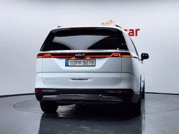 2021 Kia Carnival с пробегом 47 825 км