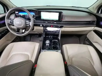 2021 Kia Carnival с пробегом 47 825 км