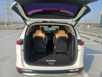 2021 Kia Carnival с пробегом 100 030 км