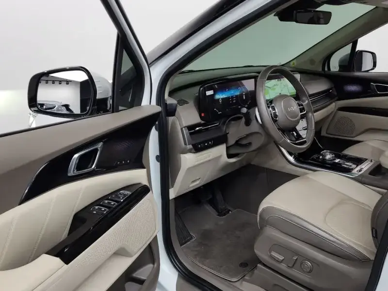 2021 Kia Carnival с пробегом 47 825 км