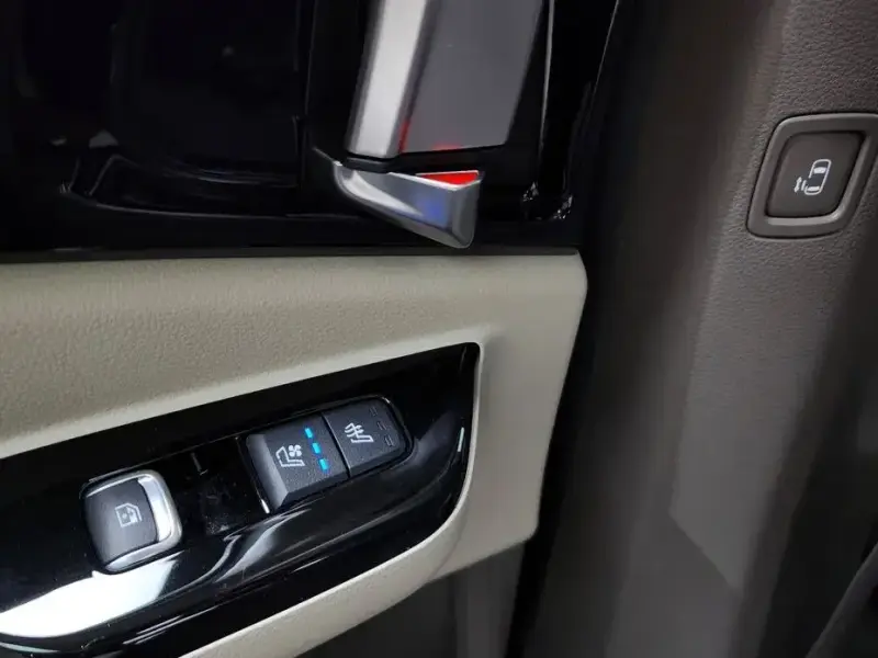 2021 Kia Carnival с пробегом 47 825 км