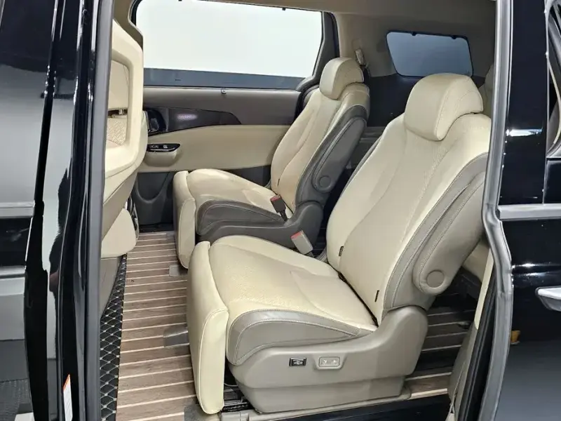 2021 Kia Carnival с пробегом 101 903 км