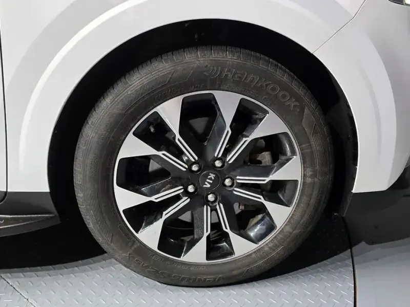 2021 Kia Carnival с пробегом 43 833 км