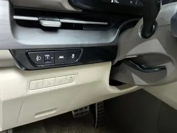 2021 Kia Carnival с пробегом 43 833 км