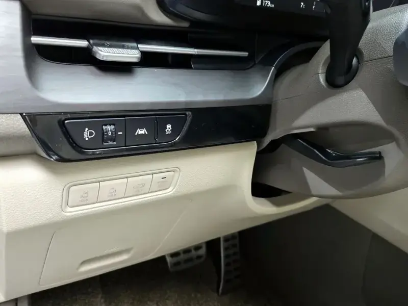2021 Kia Carnival с пробегом 43 833 км