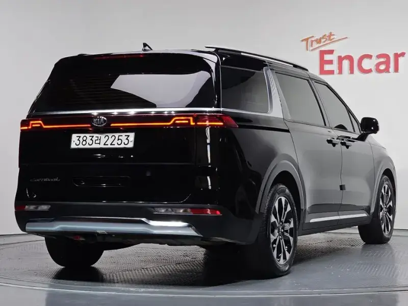 2021 Kia Carnival с пробегом 129 231 км