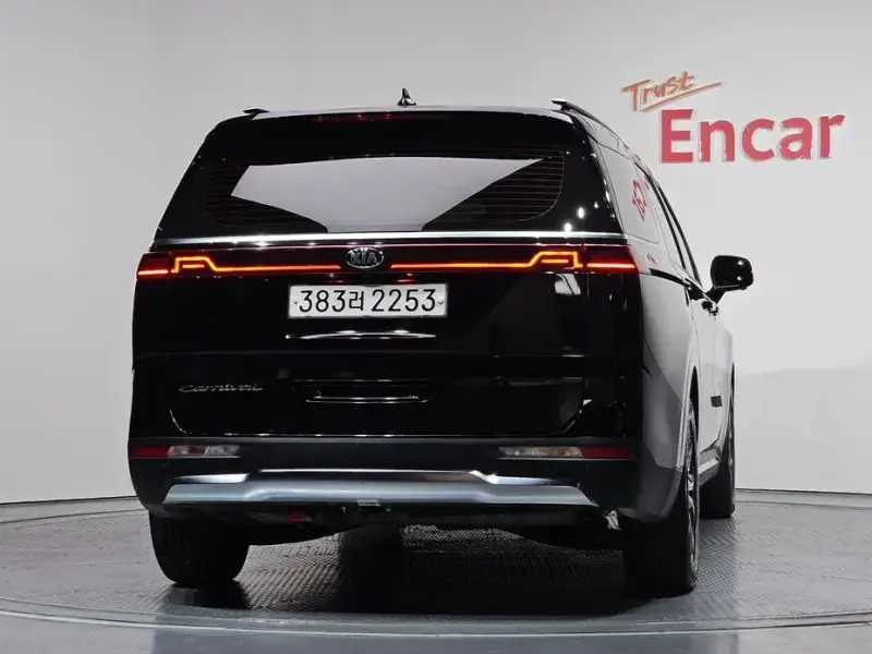 2021 Kia Carnival с пробегом 129 231 км