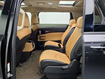 2021 Kia Carnival с пробегом 36 793 км