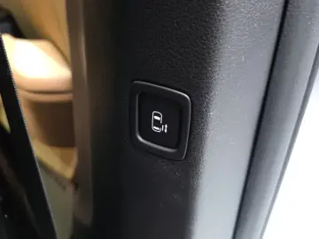 2022 Kia Carnival с пробегом 164 232 км