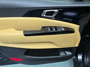 2021 Kia Carnival с пробегом 36 793 км