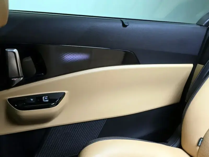 2021 Kia Carnival с пробегом 36 793 км