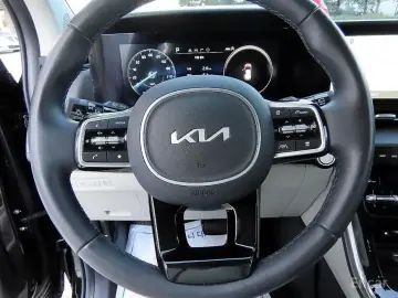 2022 Kia Carnival с пробегом 55 951 км